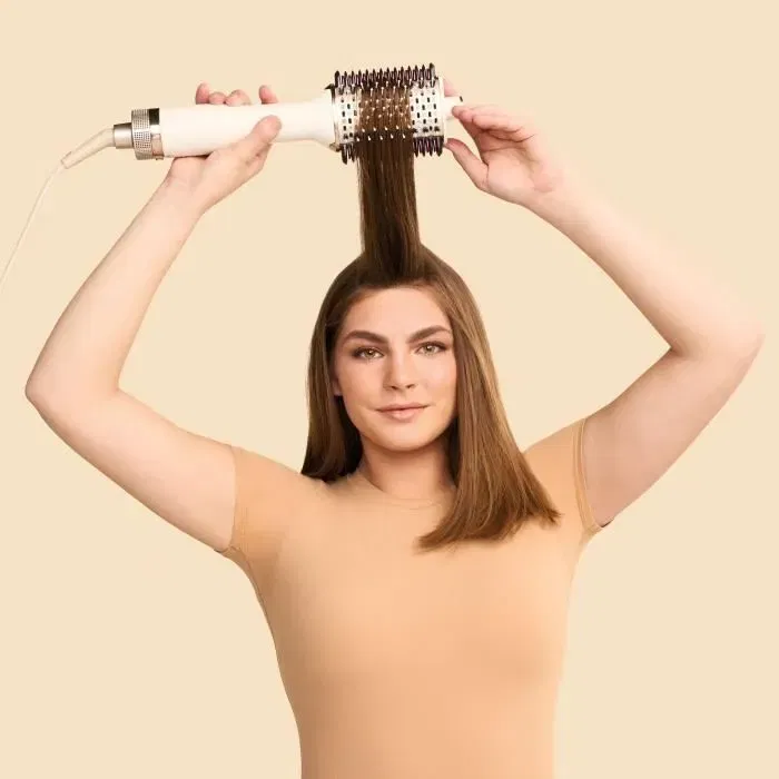 Shark Brosse chauffante et peigne lissant SmoothStyle - Pour cheveux secs et humides, sac de rangement inclus - Blanc et argent