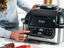 Ninja AG301EU Grill de cuisine + Friteuse à air 5-en-1 Ninja Foodi - 5,7 L, 3,8 L, parrillade pour 4 personnes (Cuit, grille, frit, rôtit, déshydrate)