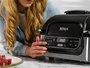 Ninja AG301EU Grill de cuisine + Friteuse à air 5-en-1 Ninja Foodi - 5,7 L, 3,8 L, parrillade pour 4 personnes (Cuit, grille, frit, rôtit, déshydrate)