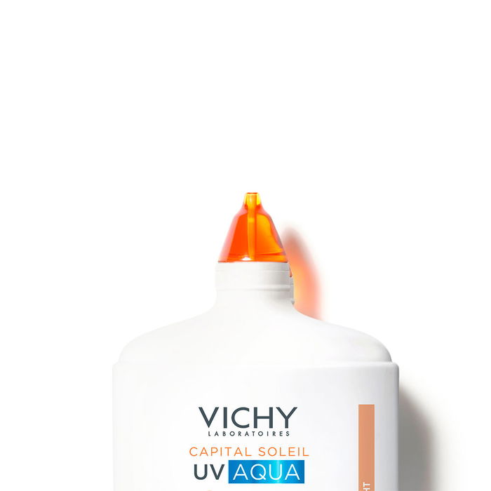 Vichy Capital Soleil UV Aqua - Fluide hydratant teinté SPF50 #Light 50 ml - Protection anti-UV, fini mat, hydratation longue durée, résistant à l'eau