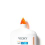 Vichy Capital Soleil UV Aqua - Fluide hydratant teinté SPF50 #Light 50 ml - Protection anti-UV, fini mat, hydratation longue durée, résistant à l'eau