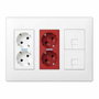 Simon Kit de boîte murale 500 Cima - 6 éléments (2 Schuko blancs, 2 Schuko rouges, 2 RJ45)