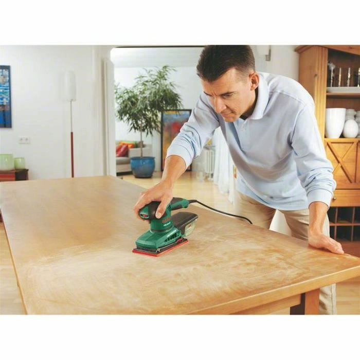 Bosch PSS 250 AE Ponceuse vibrante avec coffret de rangement