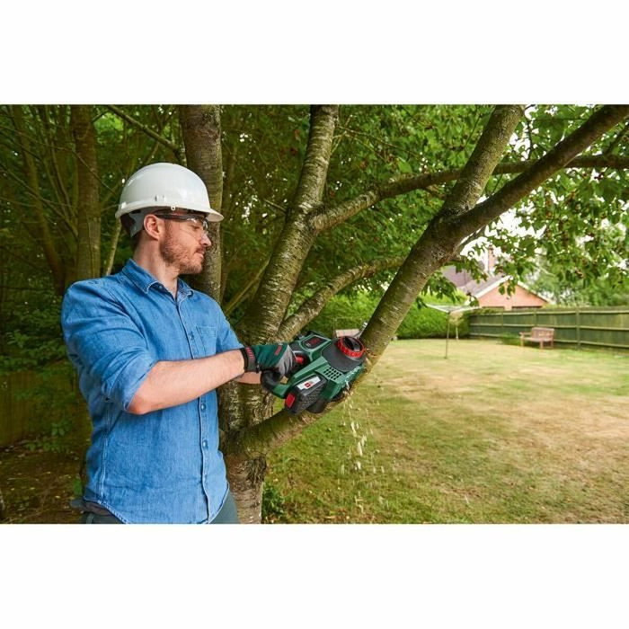 Bosch UniversalChain 18 - Tronçonneuse sans fil avec batterie 18V 2,5Ah
