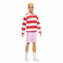 Barbie Ken Fashionista avec polo à rayures rouges et short rose