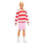 Barbie Ken Fashionista avec polo à rayures rouges et short rose
