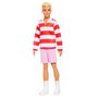 Barbie Ken Fashionista avec polo à rayures rouges et short rose