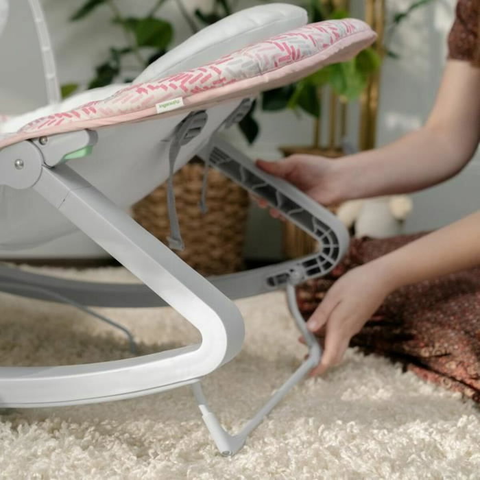 Ingenuity Keep Cozy Lily - Transat bébé évolutif 3-en-1 avec vibration Ingenuity Keep Cozy Lily - Transat bébé évolutif 3-en-1 avec vibration
