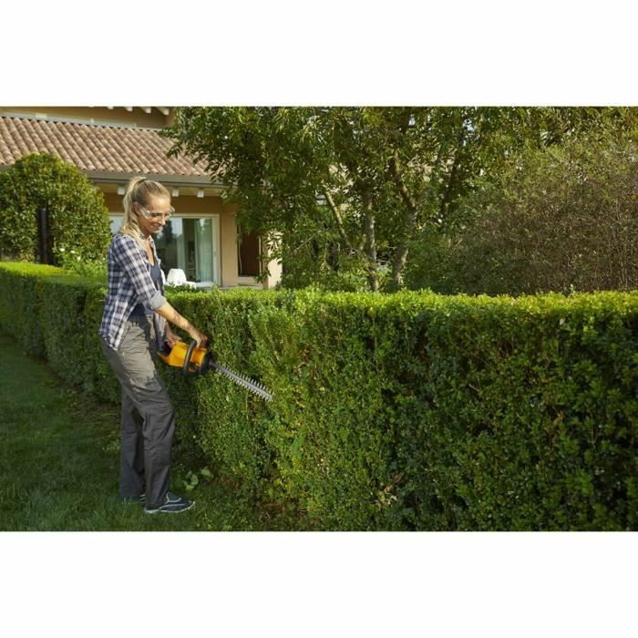 Stiga HT 100e Kit Taille-haies sans fil 20V Stiga HT 100e Kit Taille-haies sans fil 20V