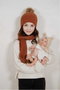 Muñecas Arias Muñeca Elegance Andie, Poupée de 40 cm, Beige avec Coussin, Poupée Poids - 3 ans et plus