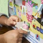 Hasbro Peppa Pig Calendrier de l'Avent de Peppa et Evie