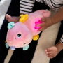 Baby Einstein Veilleuse Sea Dreams Seahorse Rose en peluche avec technologie Cry Reply