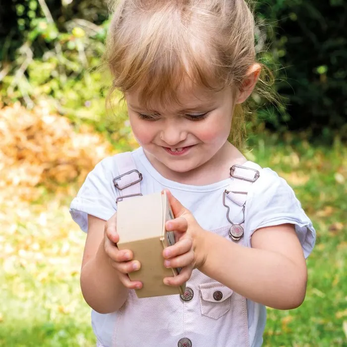 Smoby Boîte aux lettres jouet pour maisonnette avec 4 accessoires, fixation murale et fenêtre, 40% matière recyclée, fabrication française, à partir de 2 ans