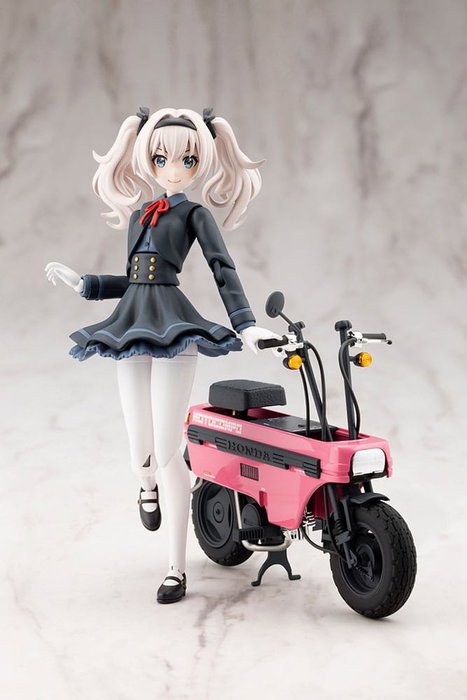 Kotobukiya Sousai Shojo Teien Emma Koishikawa Nocturne avec Honda AB12 Motocompo 1/10