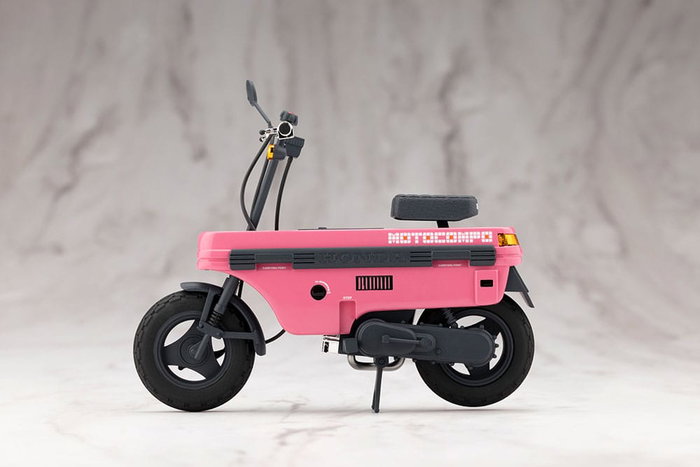Kotobukiya Sousai Shojo Teien Emma Koishikawa Nocturne avec Honda AB12 Motocompo 1/10