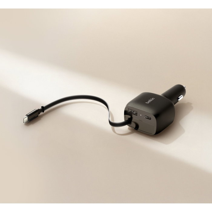 Belkin BoostCharge Car Charger 75W avec câble USB-C rétractable, Noir