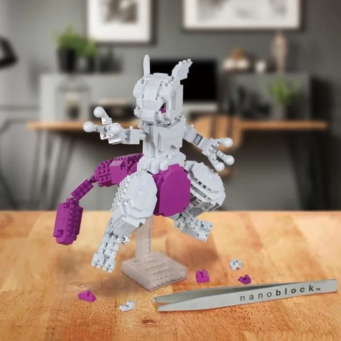 Bandai Nanoblock - Figurine à Construire en Briques Pokémon Mewtwo - Kit de Construction 5mm - Dès 12 Ans