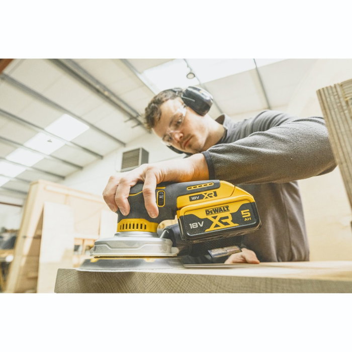 DeWalt DCW230P2-QW Ponceuse excentrique sans fil 150 mm