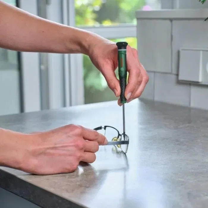 Bosch Set de tournevis 13 pièces avec embouts PH, TX, HEX, SL - Outil de bricolage, modélisme et artisanat à embouts précis et magnétiques