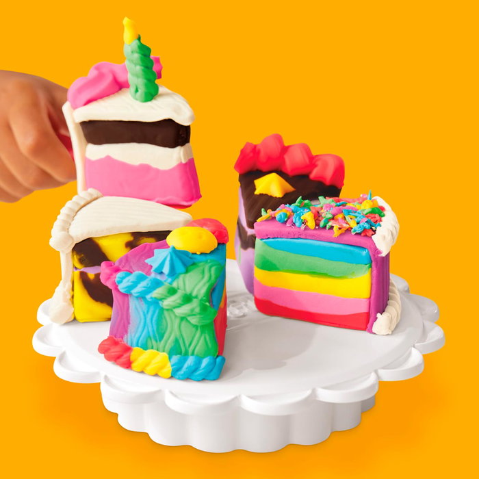 Play-Doh Set Four Gâteaux Horno De Pasteles G0497 - Jouet Pâte à Modeler et Patisserie pour Enfants +3 ans