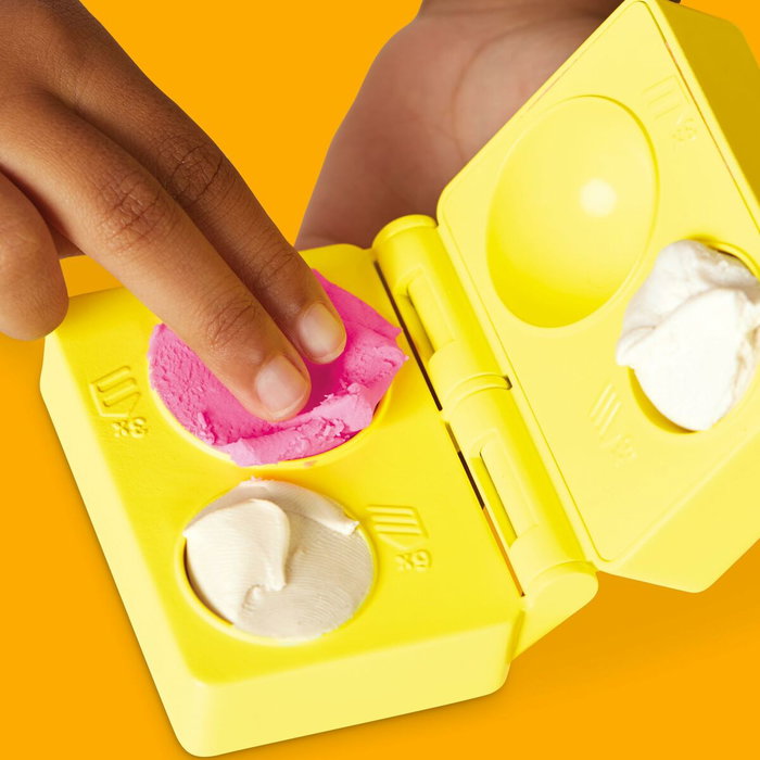 Play-Doh Ma jolie part de gâteau avec four jouet et 11 pots de pâte à modeler