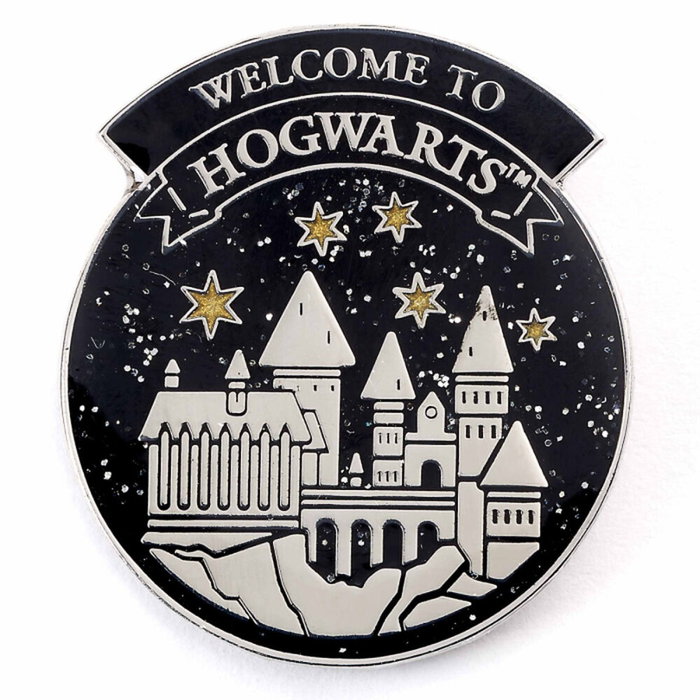 THE CARAT SHOP - Pin 'Welcome to Hogwarts' - Collection Harry Potter - Alliage de zinc (93% zinc, 3% cuivre, 4% aluminium)