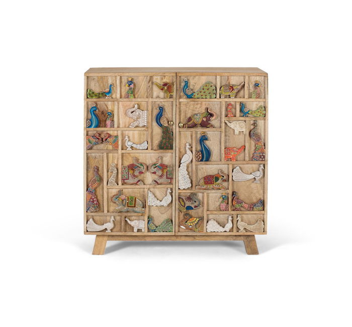GINER Y COLOMER Commode en bois de manguier naturel avec 2 portes à reliefs d'animaux peints à main et étagère intérieure, 4 pieds robustes