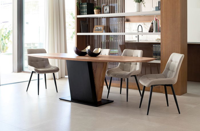 GINER Y COLOMER Table de salle à manger en bois d'acacia massif avec structure métal 240x100x76 cm, finition naturelle et noir