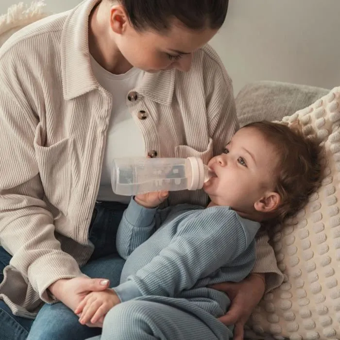 MAM Baby Easy Active Biberon 2eme Âge +6 mois 330 ml - Tétine Débit X - Perle - Biocirculaire MAM Baby Easy Active Biberon 2eme Âge +6 mois 330 ml - Tétine Débit X - Perle - Biocirculaire