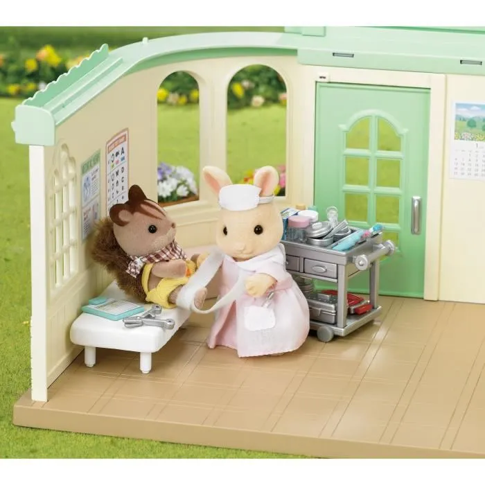 Sylvanian Families - L'Infirmière et accessoires pour soigner et nourrir les patients - Figurines miniatures