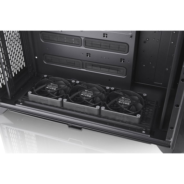 Thermaltake CTE C750 Air Black Thermaltake CTE C750 Air Black