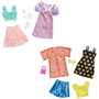 Mattel - Pack de robes et accessoires pour poupée Barbie, looks de mode - Modèles assortis, jeu en espagnol/portugais, à partir de 3 ans