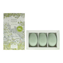 Woods Of Windsor Coffret Trio Pain de Savon de Massage Hydratant au Muguet et Beurre de Karité 3 x 60 g