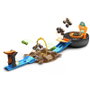 Hot Wheels - Rueda de Acrobacias Monster Trucks - Set de Jeu avec Rampe, Podium et Système de Score - Comprend 1 Camion, 2 Voitures 1:64 et 2 Véhicules Détruits - À Partir de 3 Ans