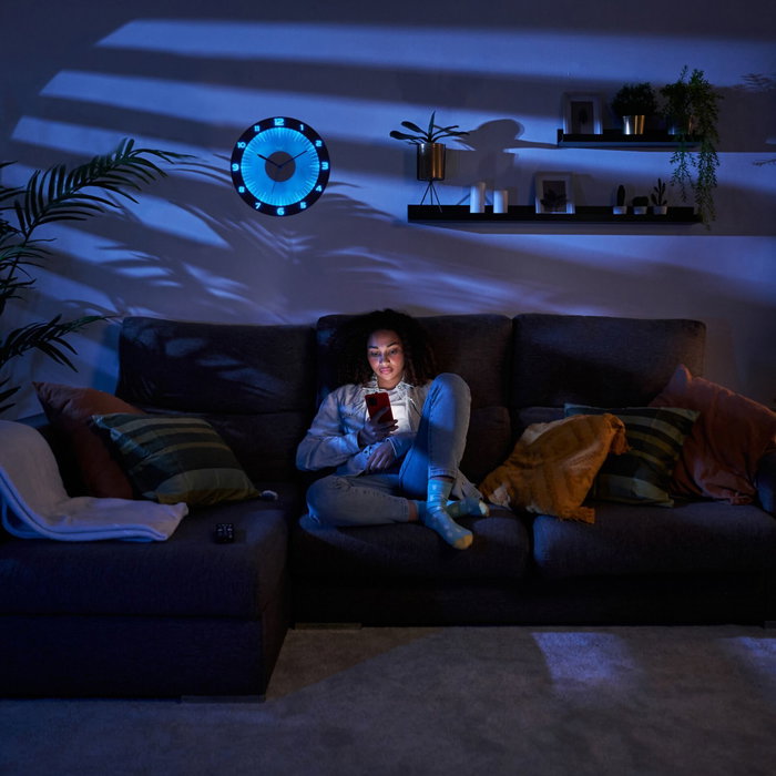 Tfa LUMOCLOCK 60.3553.10 Horloge murale analogique radio-pilotée avec éclairage LED