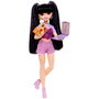 Barbie Poupée Dream Besties Renee avec accessoires (ordinateur portable, sac, nourriture) et vêtements amovibles - Multilingue