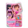 Barbie Poupée Dream Besties Renee avec accessoires (ordinateur portable, sac, nourriture) et vêtements amovibles - Multilingue