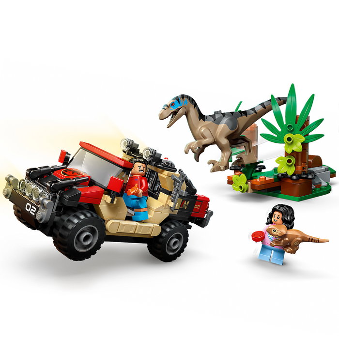 LEGO Jurassic World Véhicule Tout-Terrain et Vélociraptor au Guet (76972) de 285 pièces LEGO Jurassic World Véhicule Tout-Terrain et Vélociraptor au Guet (76972) de 285 pièces