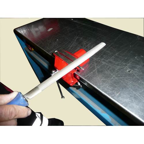 Tuman Vis de table fixe 50 mm Tuman Vis de table fixe 50 mm