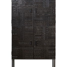 GINER Y COLOMER Vitrina - Buffet en bois de manguier massif avec pattes et poignées en fer noir, portes à hiéroglyphes sculptés, 176x90x40 cm