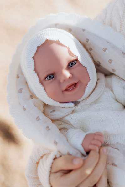 Muñecas Arias - Poupée Elegance 35 cm, bébé beige avec couverture (poupée lestée), jouet sensoriel, pour enfants à partir de 3 ans