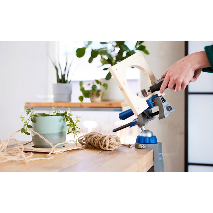 Dremel Multi-Vise 3 en 1 avec Rotation 360° et Inclinaison 50° Dremel Multi-Vise 3 en 1 avec Rotation 360° et Inclinaison 50°