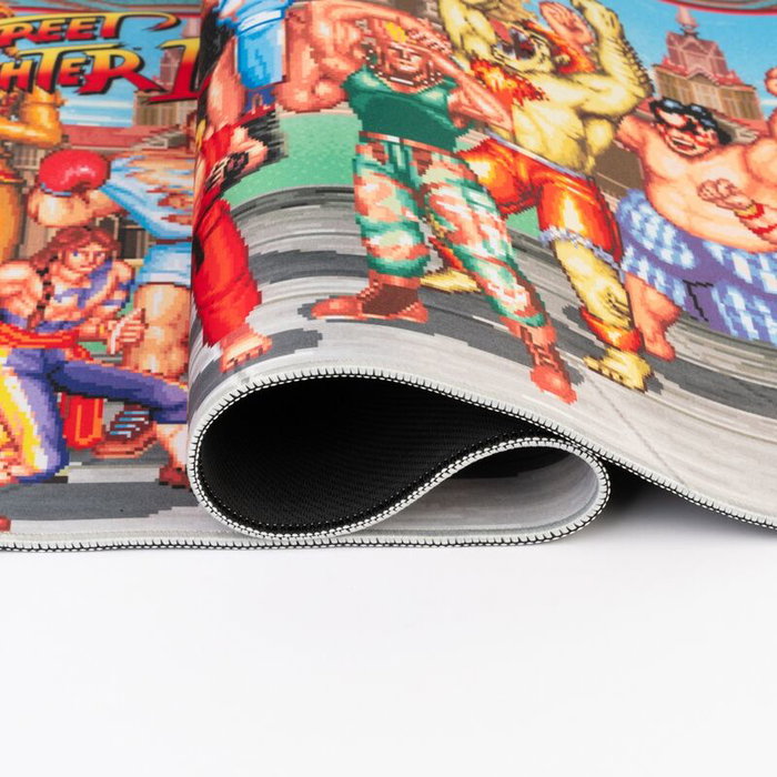 ERIK Tapis de Souris Gaming Street Fighter - 80 x 35 cm - Surface Textile Haute Densité - Base en Caoutchouc Antidérapante