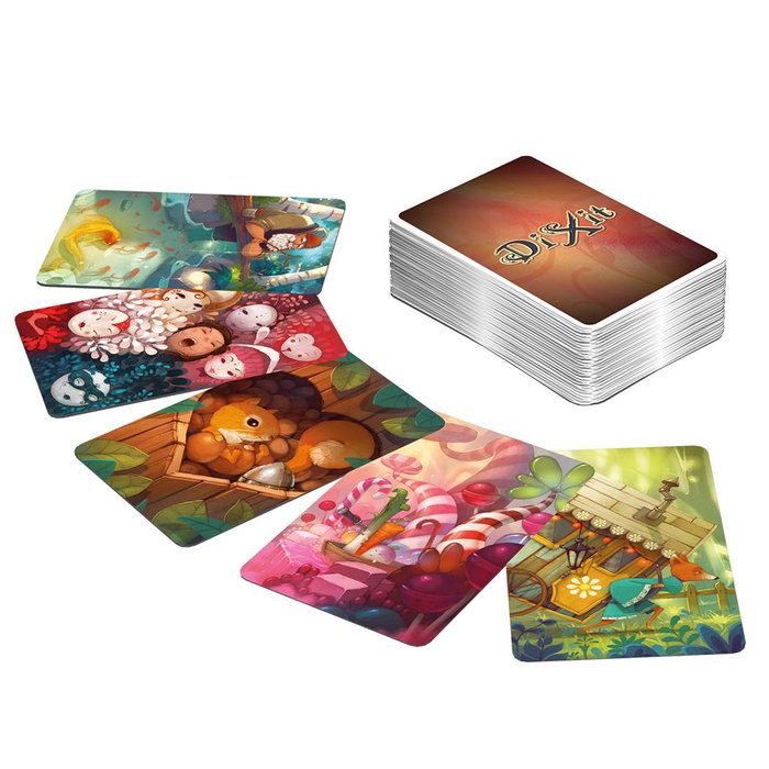 Asmodee Dixit Memories - Extension Jeu de Société - 84 Cartes Illustrées - 3 à 8 Joueurs - Dès 6 Ans