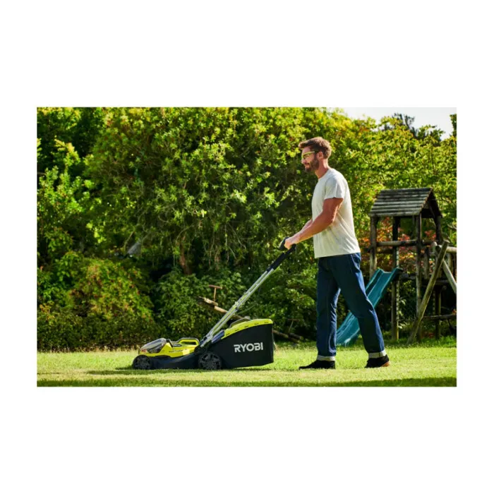 Ryobi - Tondeuse hybride 36V ONE+, coupe 37 cm, éjection mulching, max 70 mm, avec 2 batteries 5 Ah et chargeur rapide, modèle RY18LMH37A-250 Ryobi - Tondeuse hybride 36V ONE+, coupe 37 cm, éjection mulching, max 70 mm, avec 2 batteries 5 Ah et chargeur rapide, modèle RY18LMH37A-250