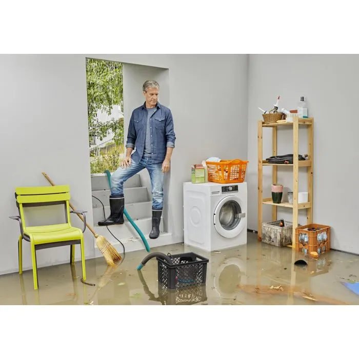 Gardena Kit anti-inondations avec pompe d'évacuation, tuyau de 10 m et caisse de 29 L Gardena Kit anti-inondations avec pompe d'évacuation, tuyau de 10 m et caisse de 29 L