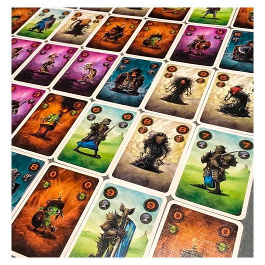 SD GAMES Jeu de société Claim - Jeu de cartes stratégique pour 2 joueurs à partir de 10 ans avec 5 factions (Gobelins, Nains, Morts-Vivants, Doppelgängers, Chevaliers)