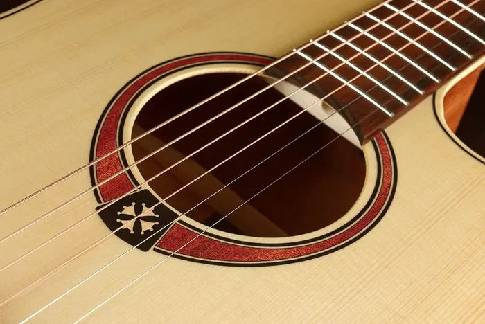 LAG Guitare acoustique Dreadnought Cutaway Tramonatine 70 - Natural