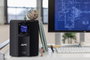 APC Smart-UPS 1000VA/600W, Onduleur de secours avec sortie pure sine wave, Régulation de tension automatique, Ports USB et Ethernet SmartConnect