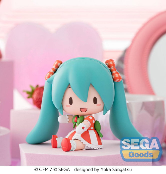 Character Vocal Series 01: Hatsune Miku figurine Fuwa Petit Chibi Hatsune Miku x Love and Berry Dress Up and Dance! Lovely Strawberry 8 cm